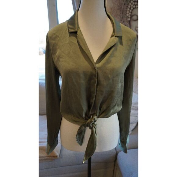 Aritzia Wilfred Tie Front Blouse in Bitter Sage - Size XS - Picture 2 of 15